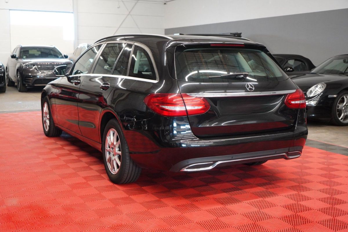Mercedes-Benz C 220 — foto 9