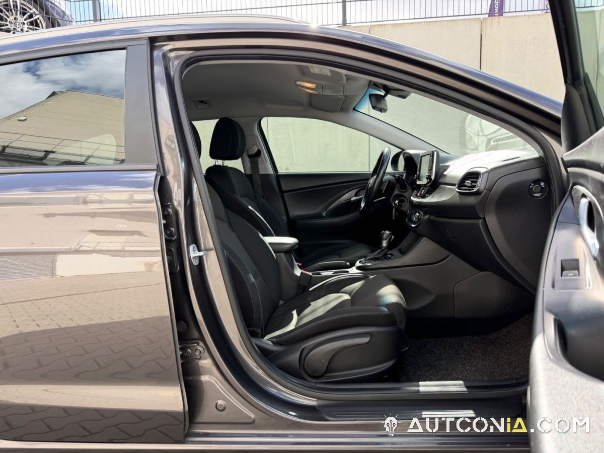 Hyundai i30 — foto 12