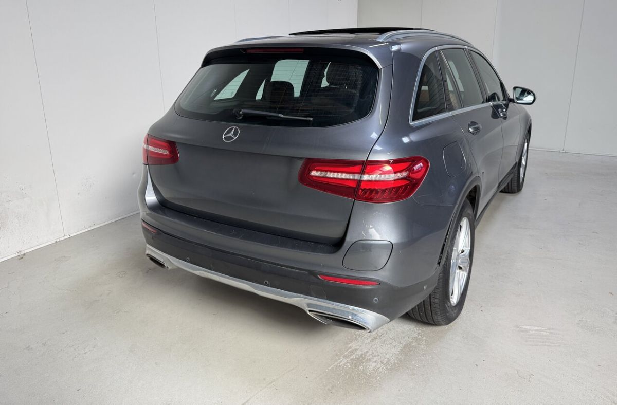 Mercedes-Benz GLC-350 — foto 10