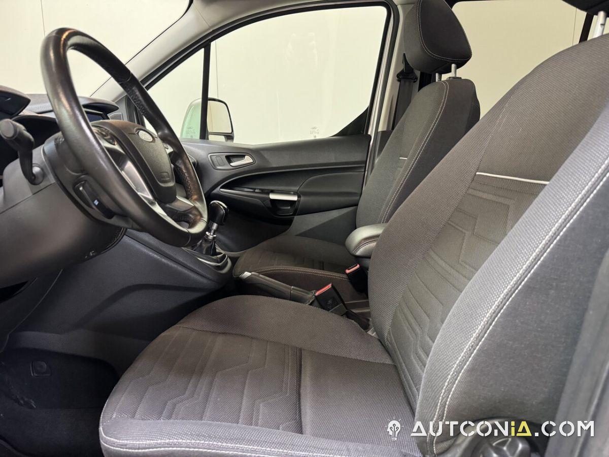 Ford Tourneo — foto 14