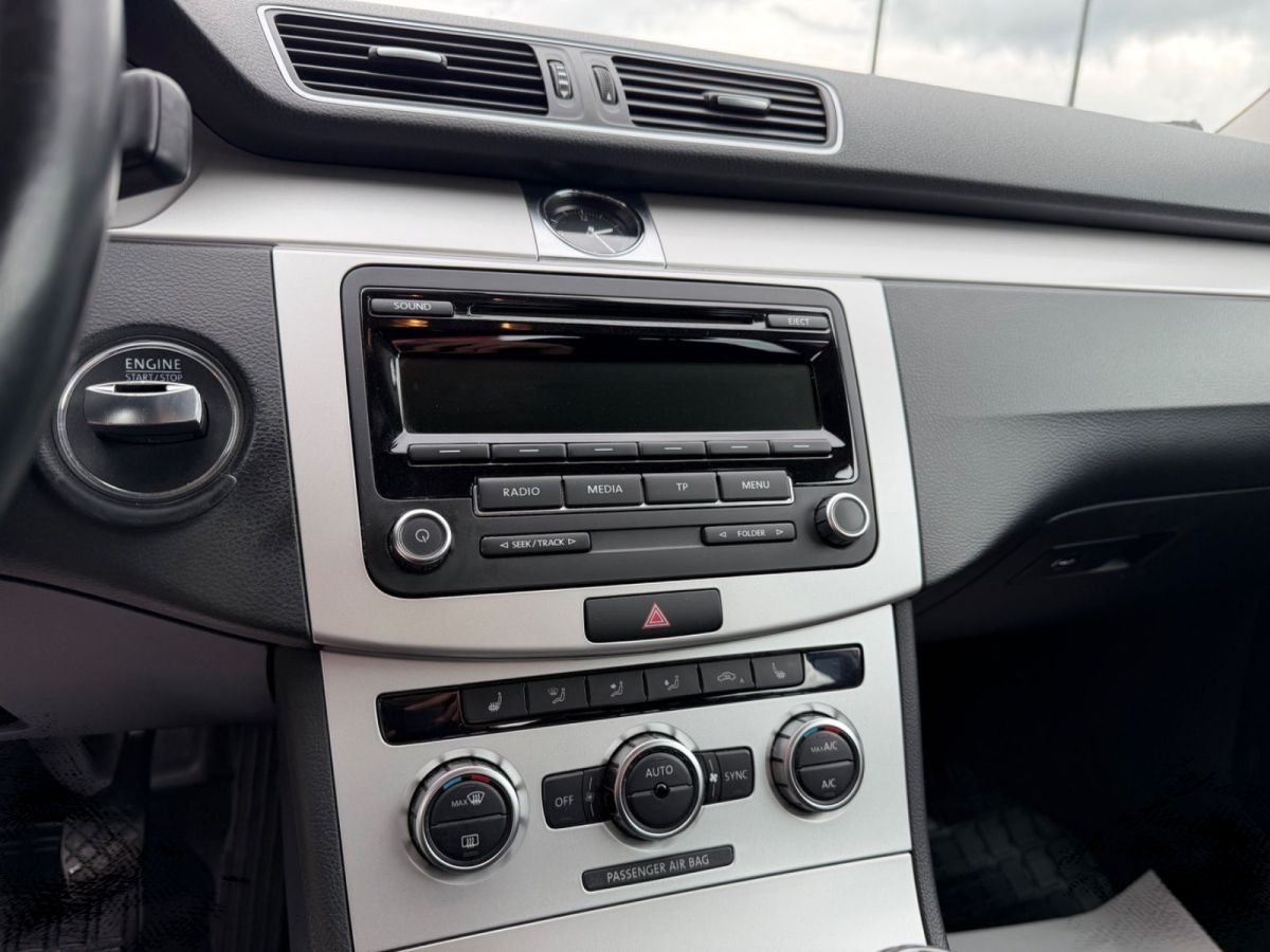 Volkswagen Passat — foto 17