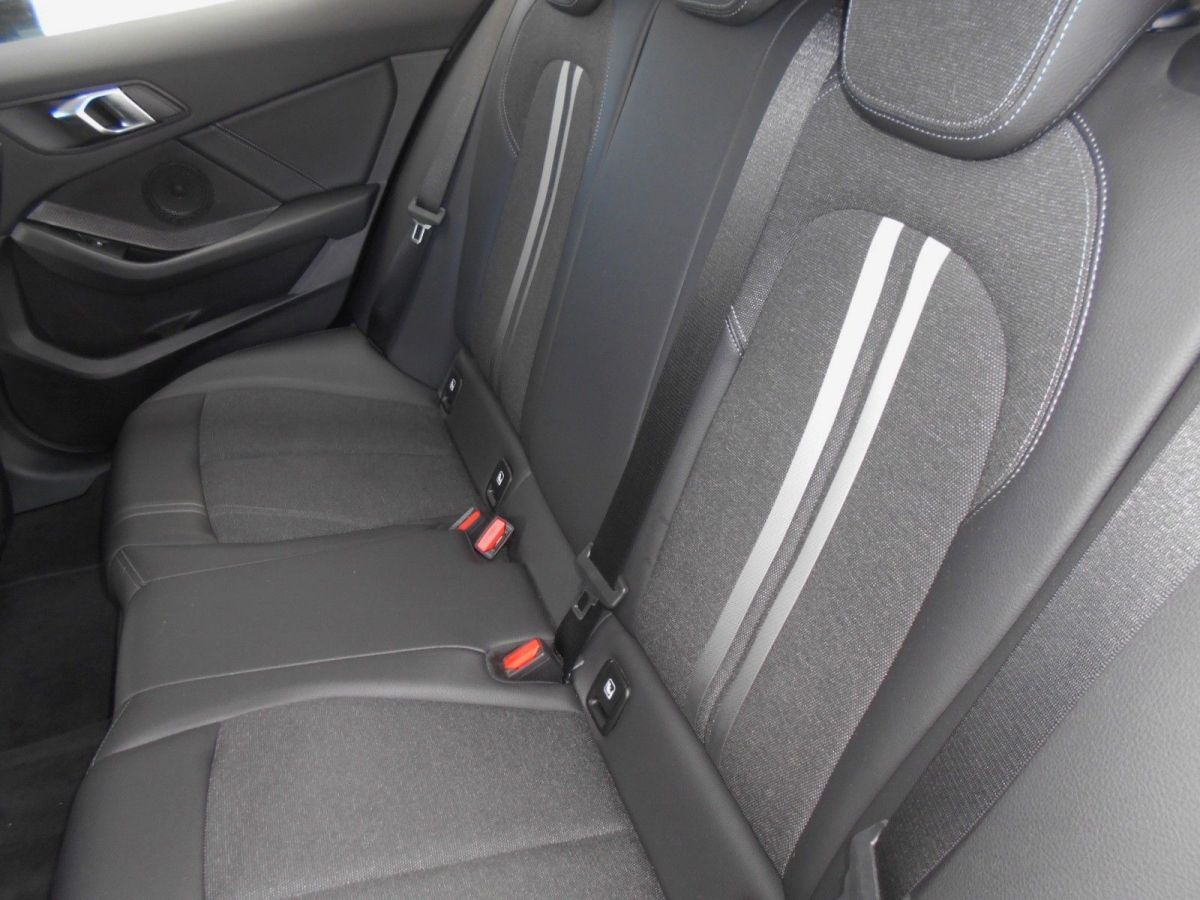 BMW 118i — foto 12