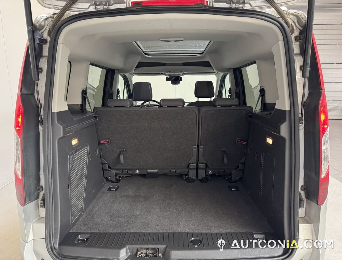 Ford Tourneo — foto 13