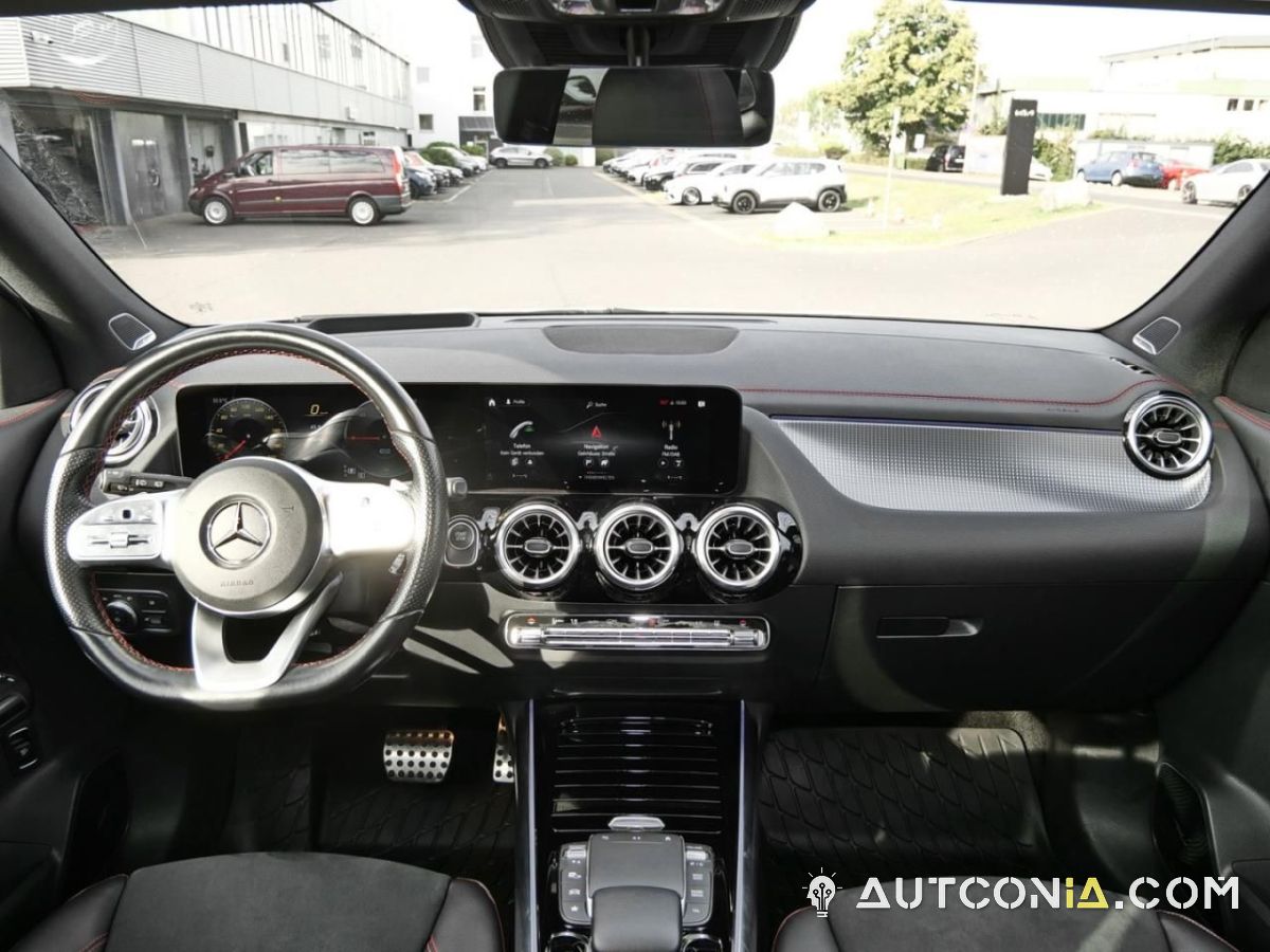 Mercedes-Benz EQA — foto 12