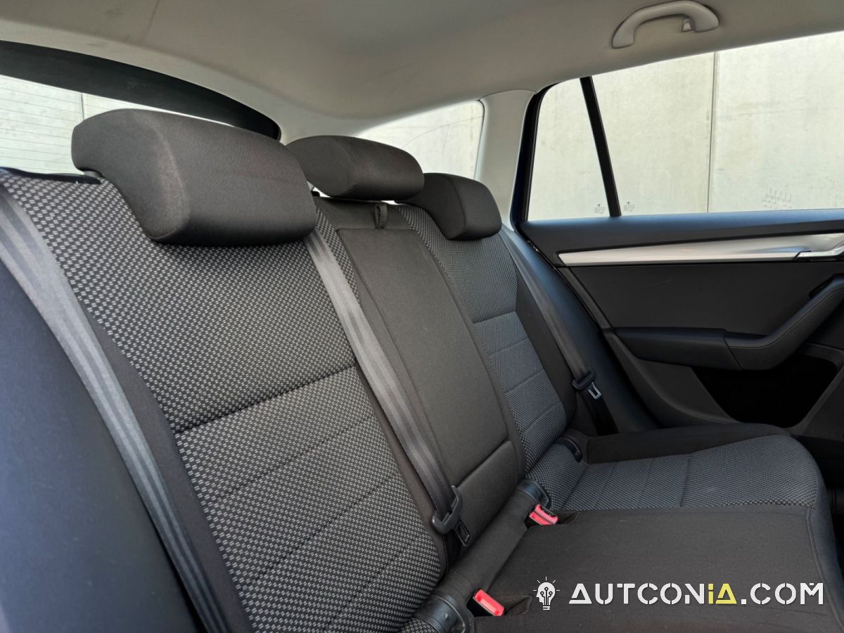 Skoda Octavia — foto 15