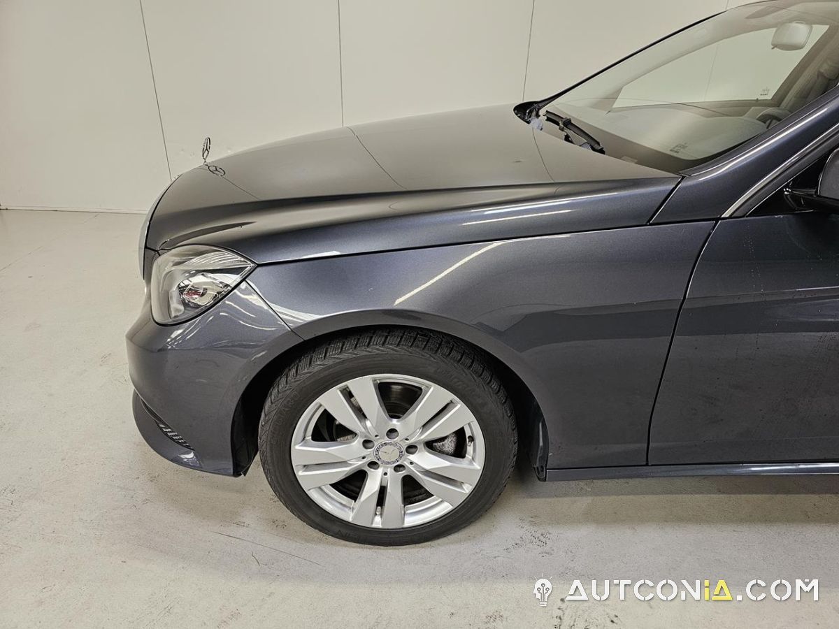 Mercedes-Benz E 200 — foto 12