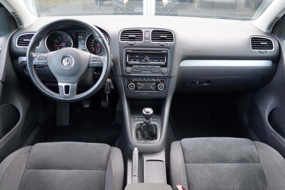 Volkswagen Golf — foto 6