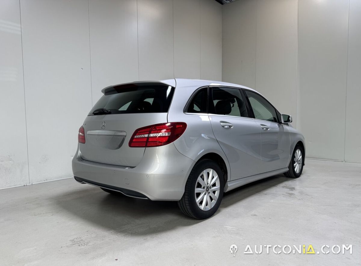 Mercedes-Benz B-180 — foto 10