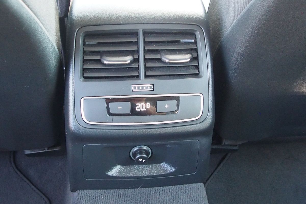 Audi A4 — foto 9