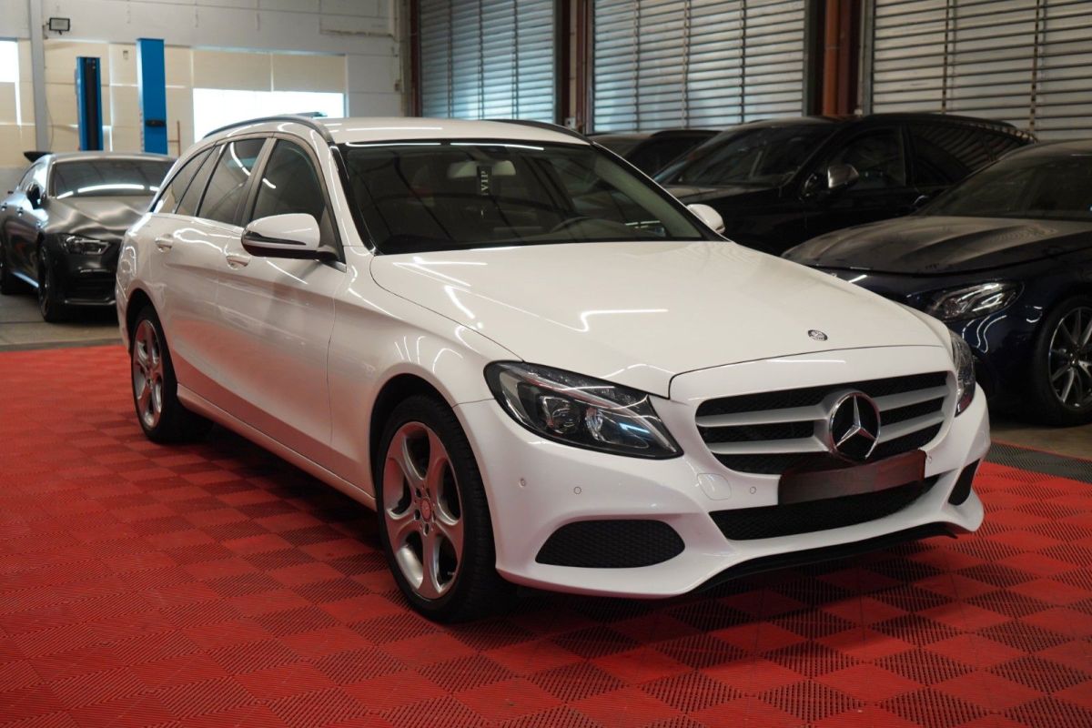 Mercedes-Benz C 220 — foto 3