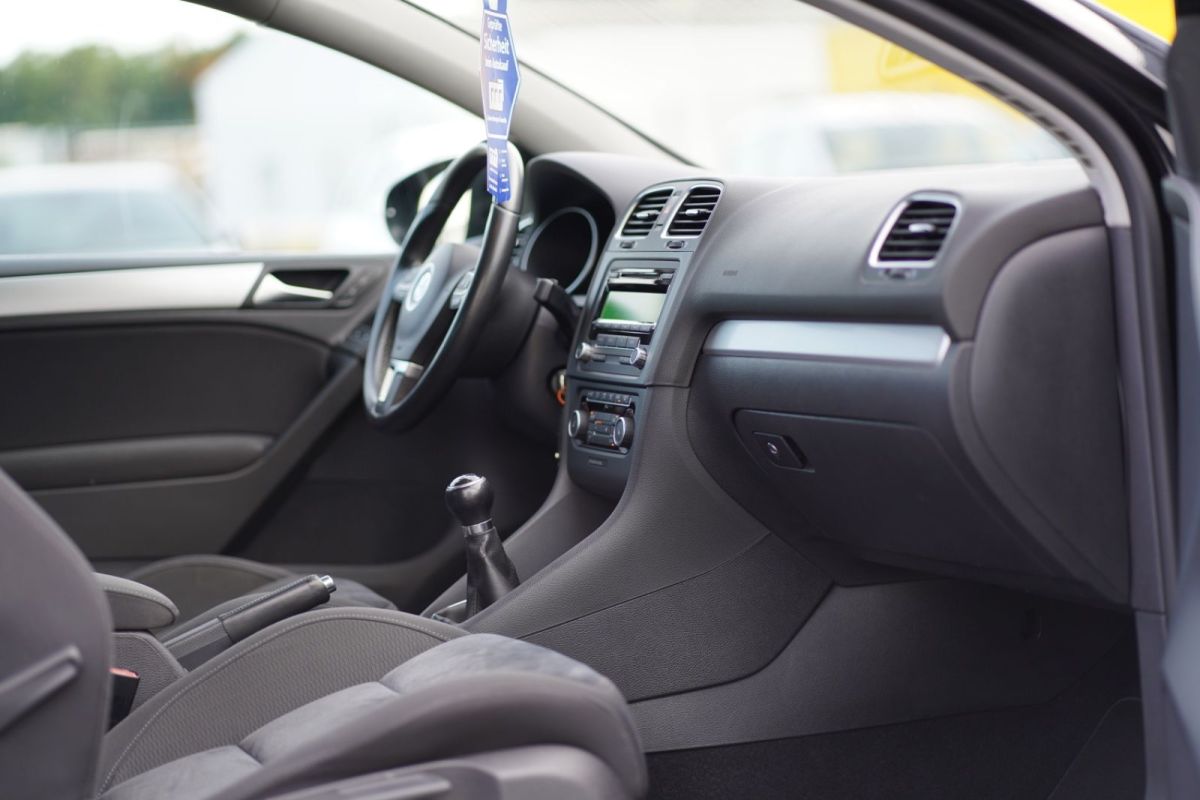 Volkswagen Golf — foto 5