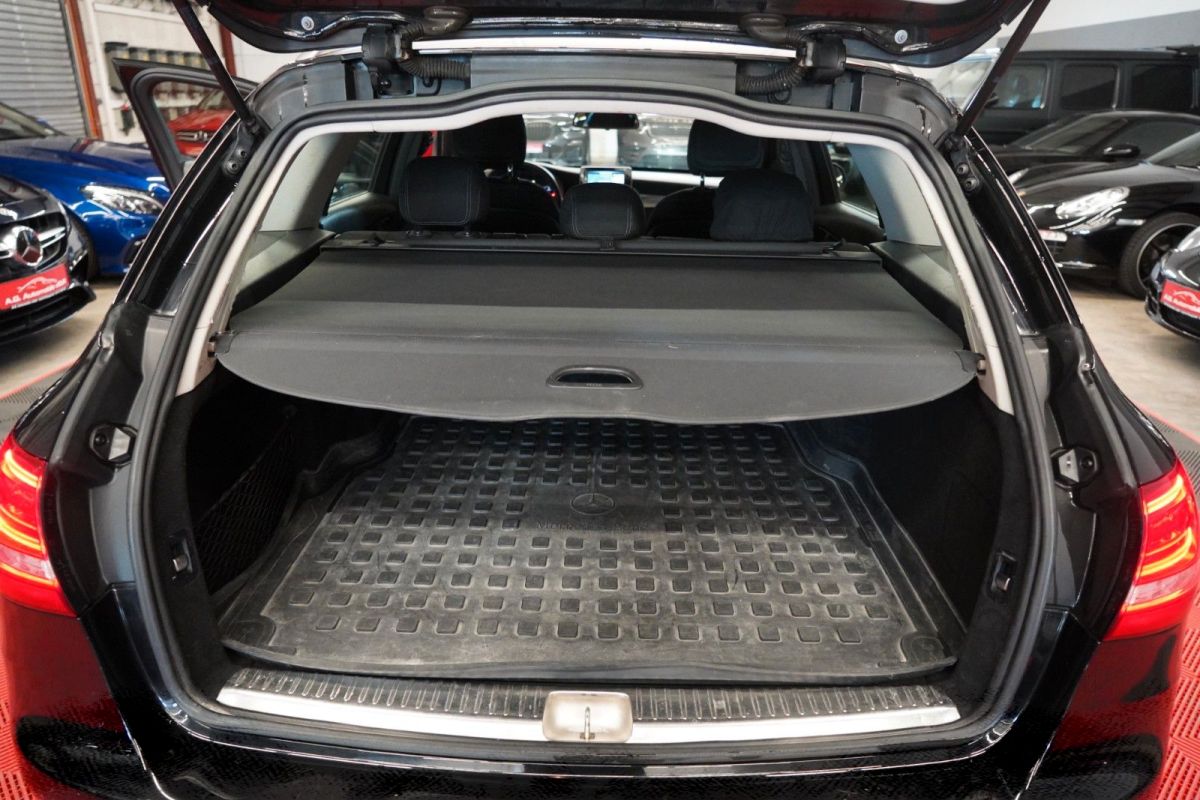 Mercedes-Benz C 220 — foto 25
