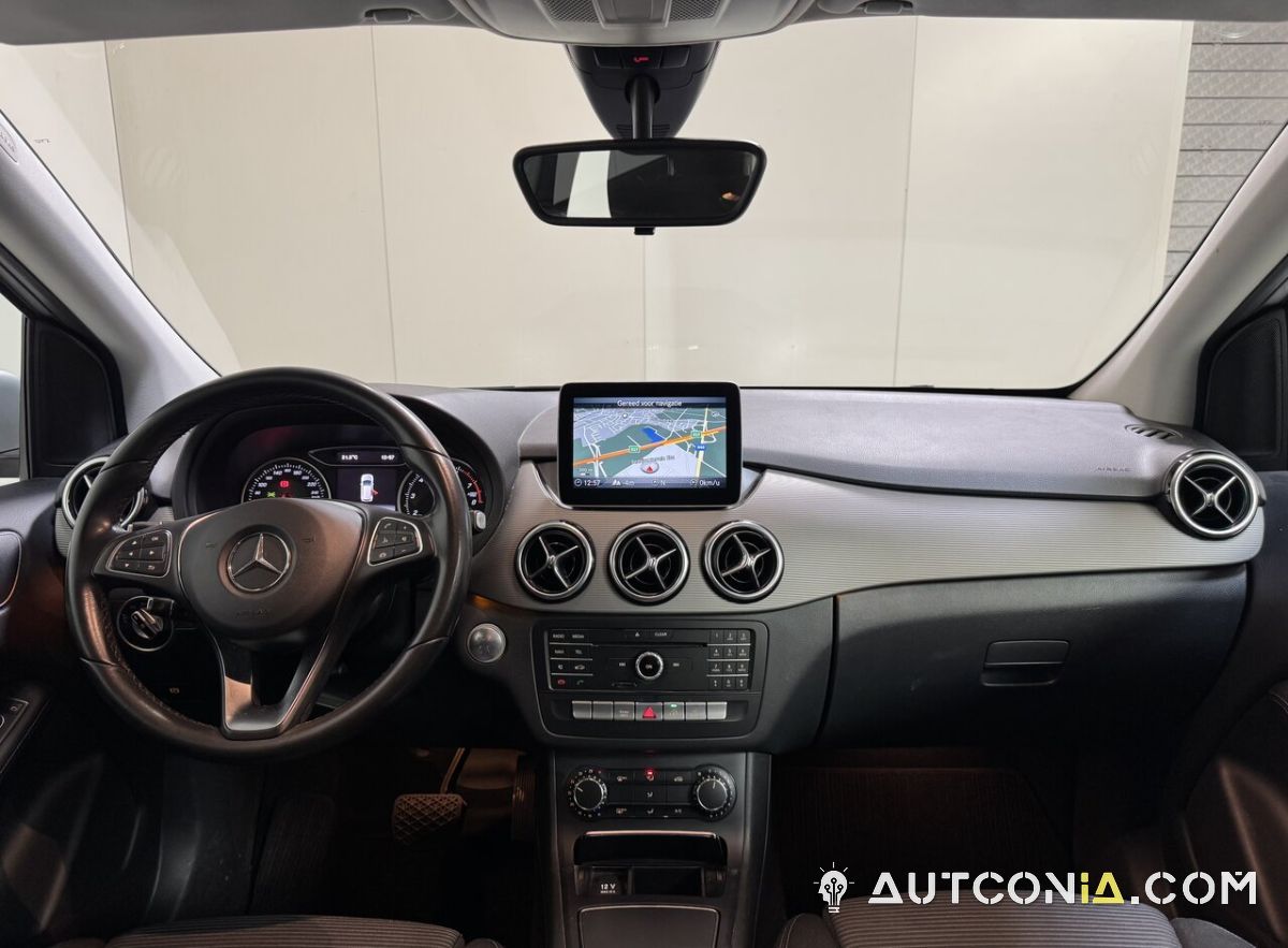Mercedes-Benz B-180 — foto 24