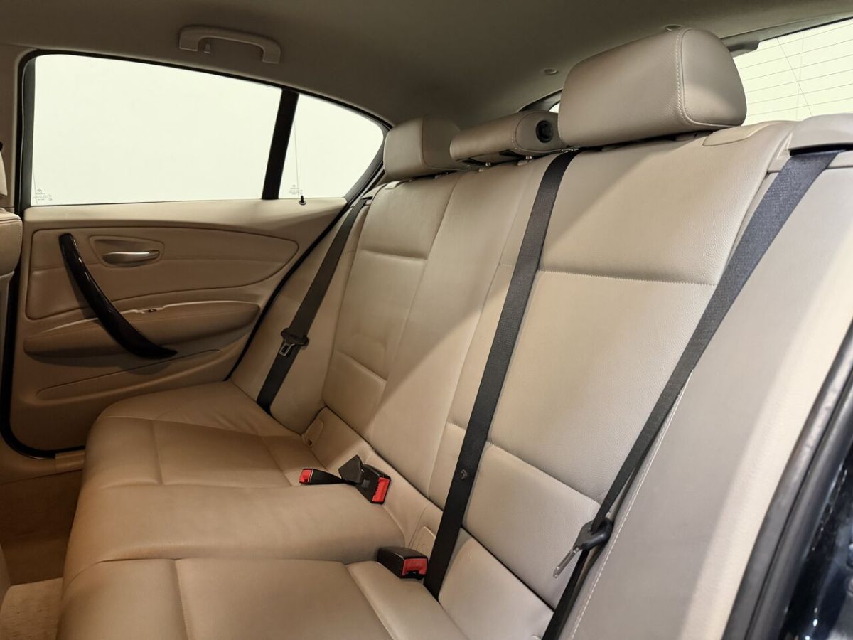 BMW 118d — foto 14