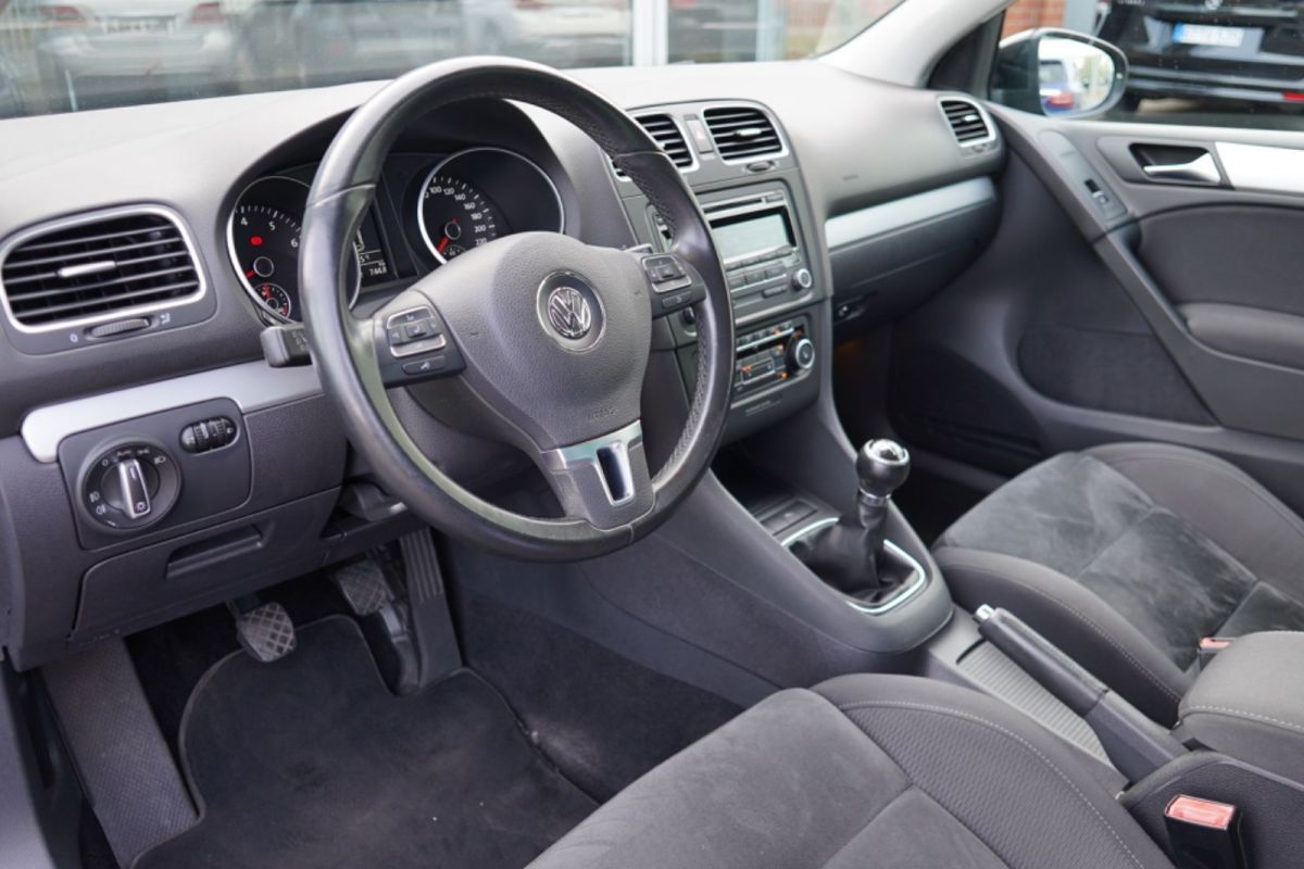 Volkswagen Golf — foto 17