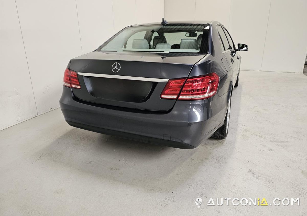 Mercedes-Benz E 200 — foto 10