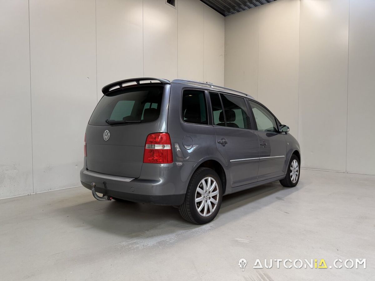 Volkswagen Touran — foto 6