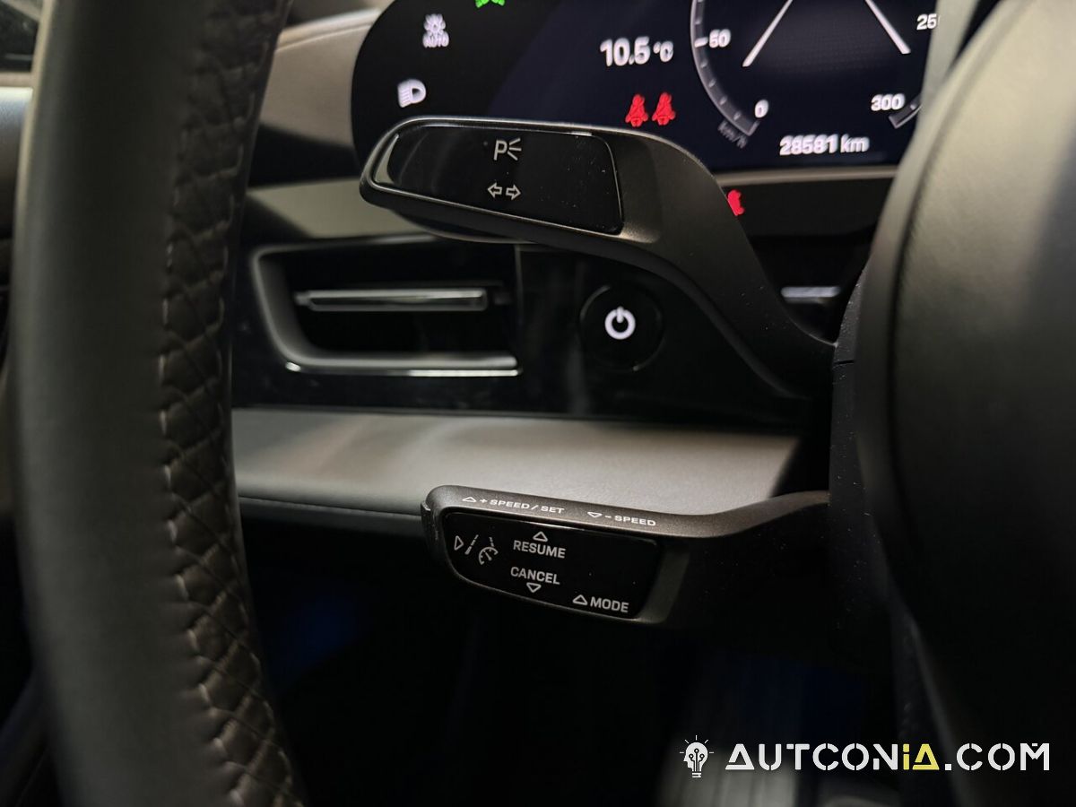 Porsche Taycan — foto 16