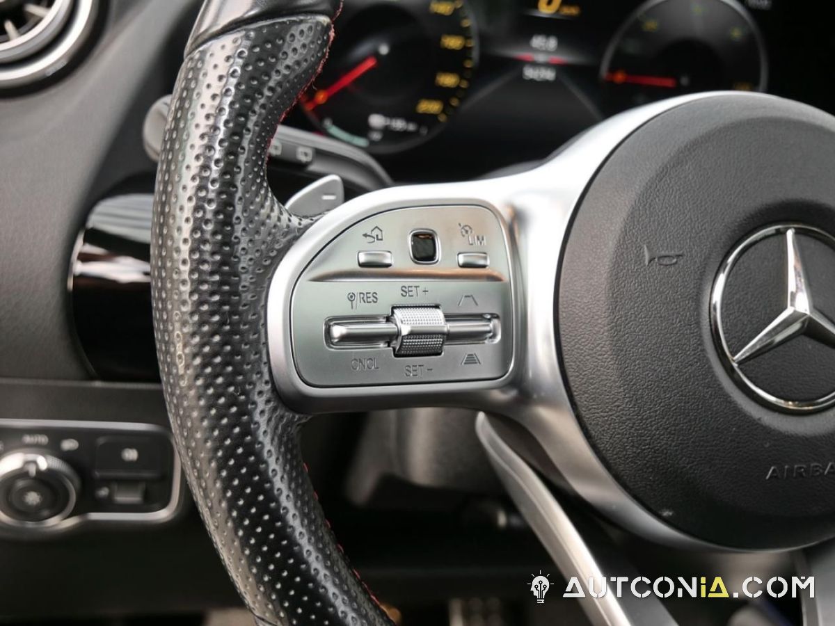 Mercedes-Benz EQA — foto 10