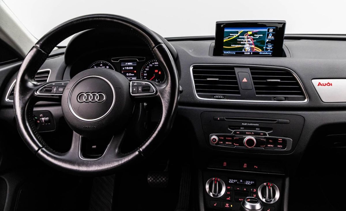 Audi Q3 — foto 15