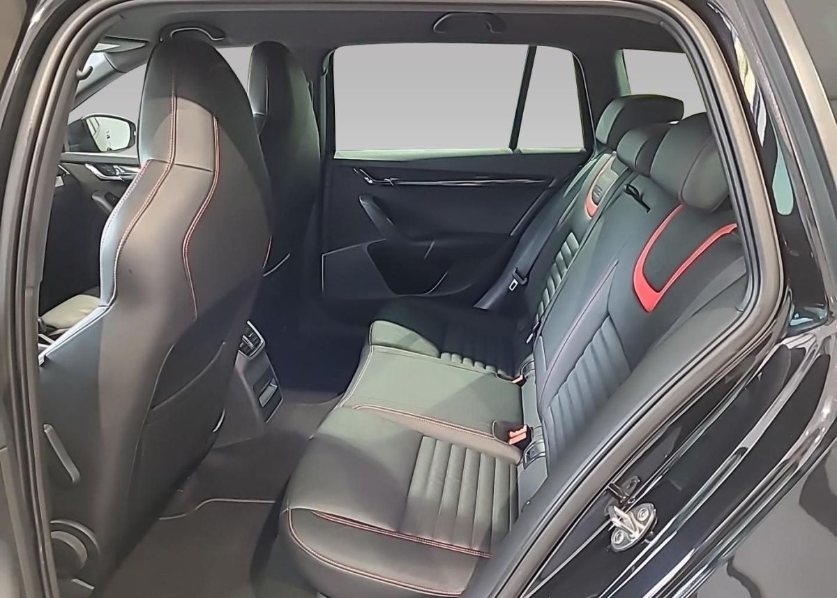 Skoda Octavia — foto 14