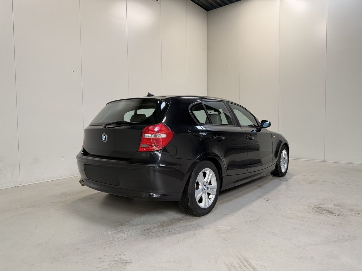 BMW 118d — foto 8