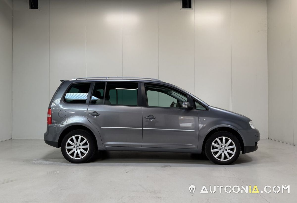 Volkswagen Touran — foto 9