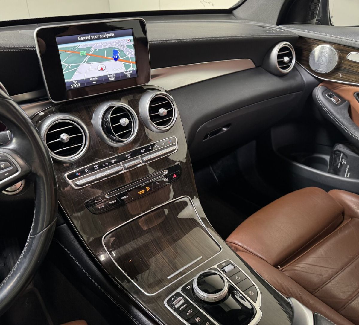 Mercedes-Benz GLC-350 — foto 20