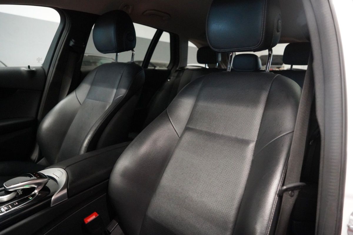 Mercedes-Benz C 220 — foto 15