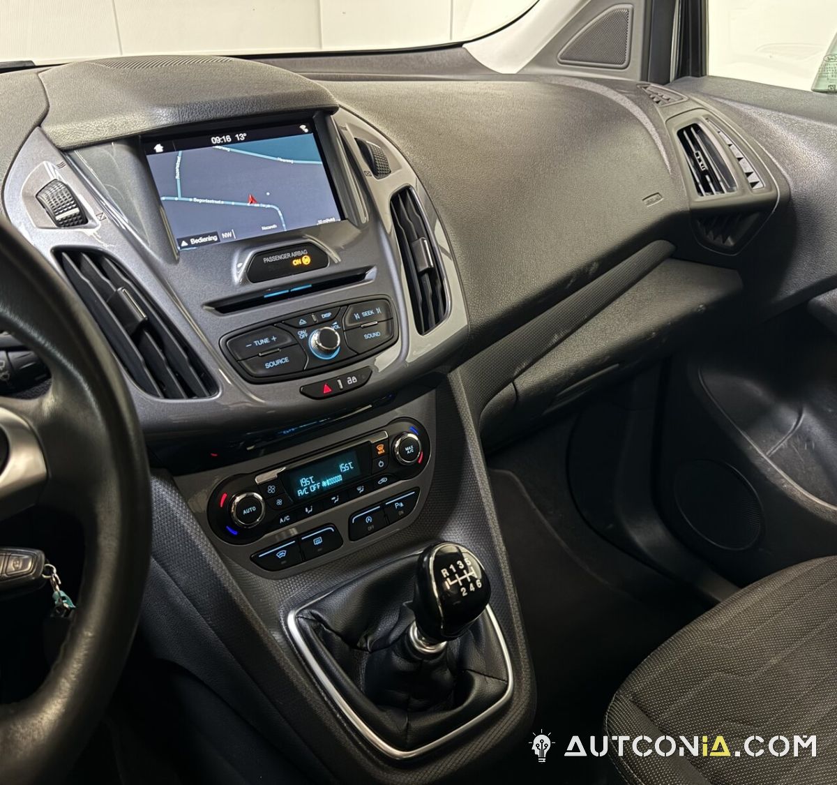 Ford Tourneo — foto 18