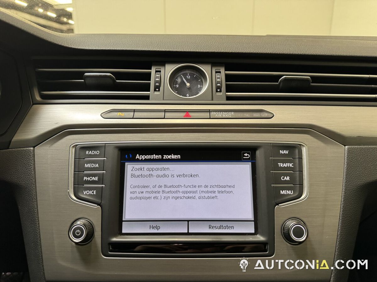 Volkswagen Passat — foto 23