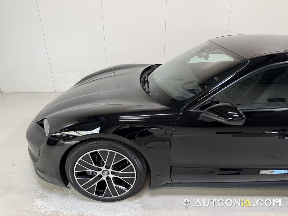 Porsche Taycan — foto 4