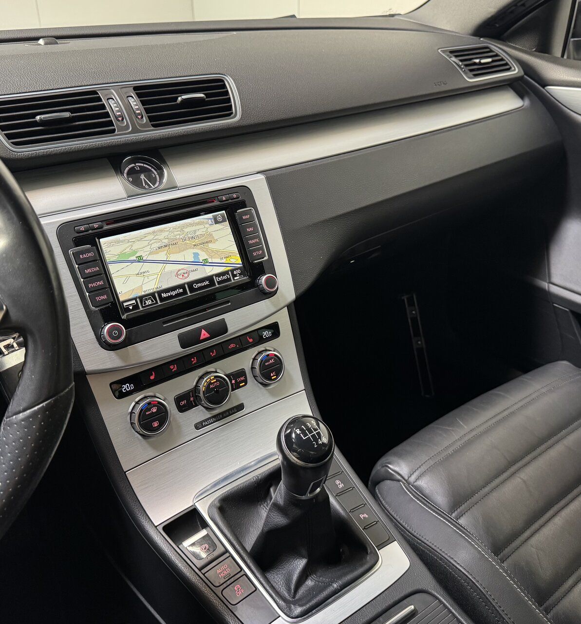 Volkswagen Passat-CC — foto 22