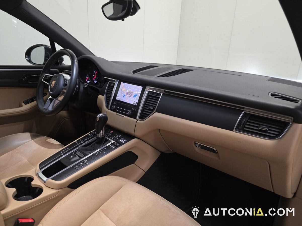 Porsche Macan — foto 15