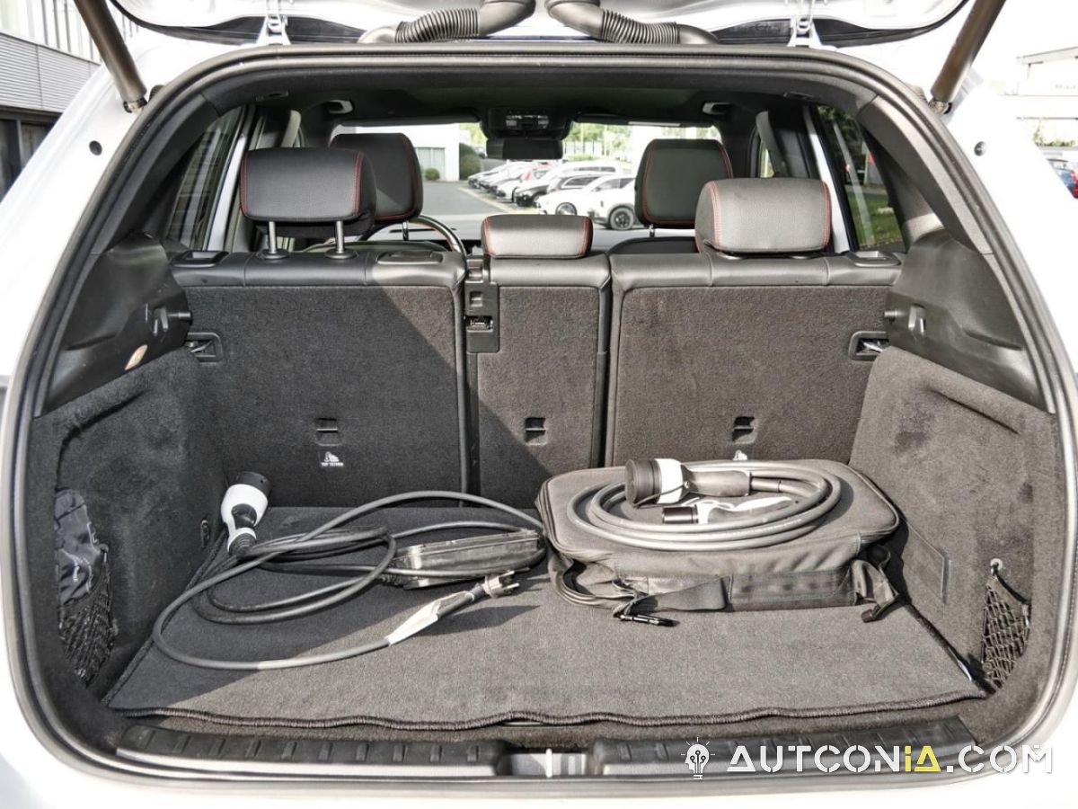 Mercedes-Benz EQA — foto 6
