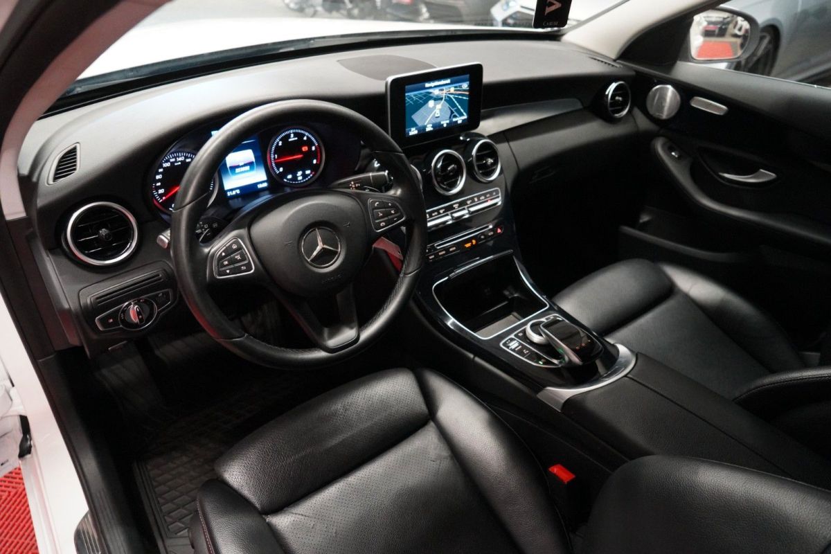 Mercedes-Benz C 220 — foto 13