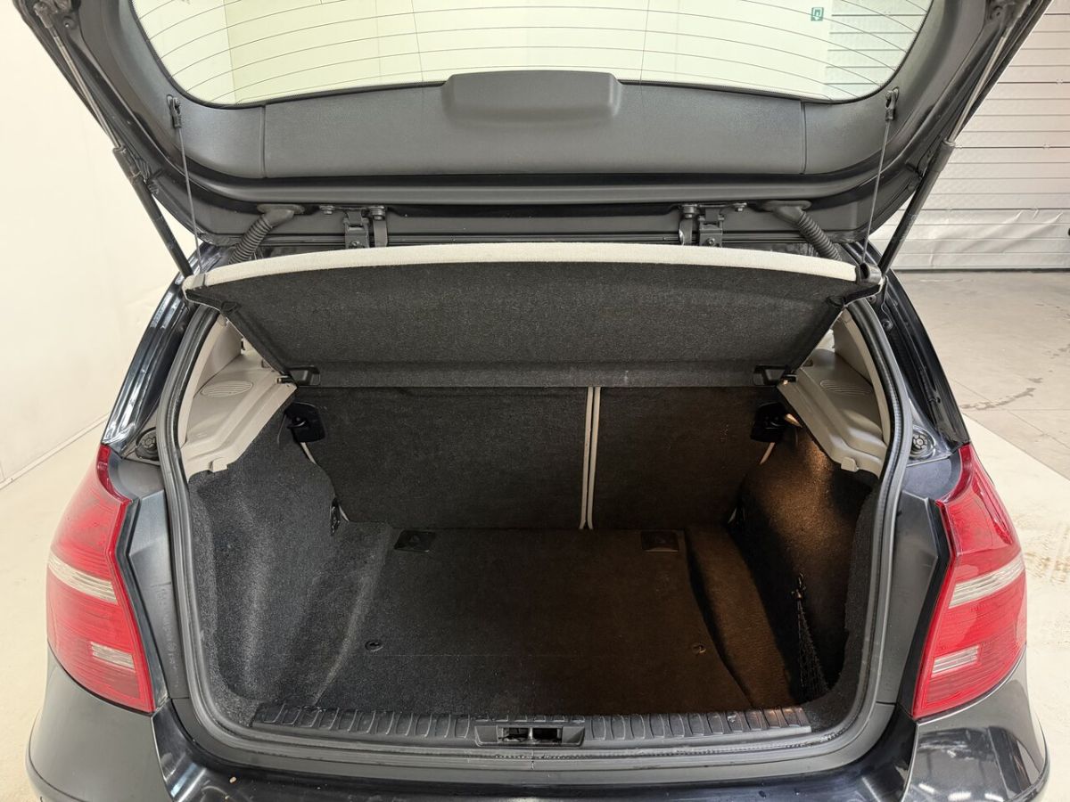 BMW 118d — foto 24
