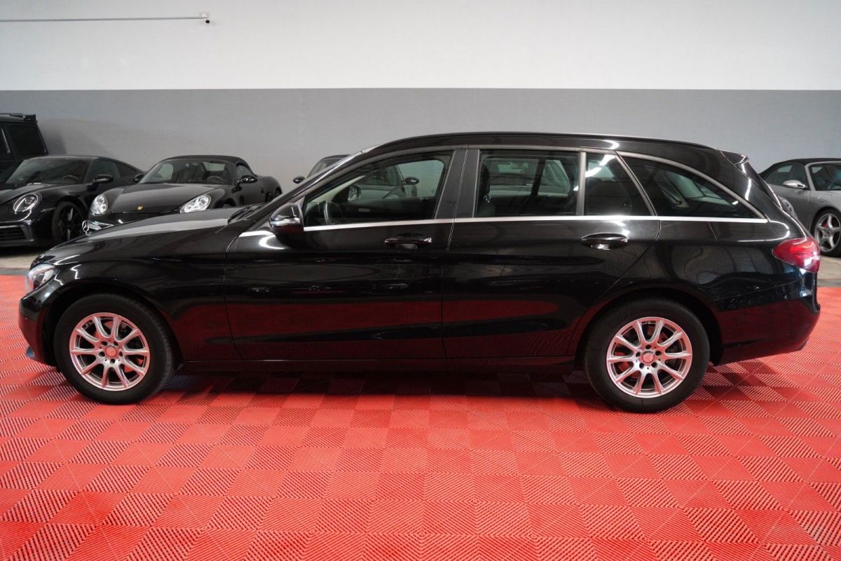 Mercedes-Benz C 220 — foto 10