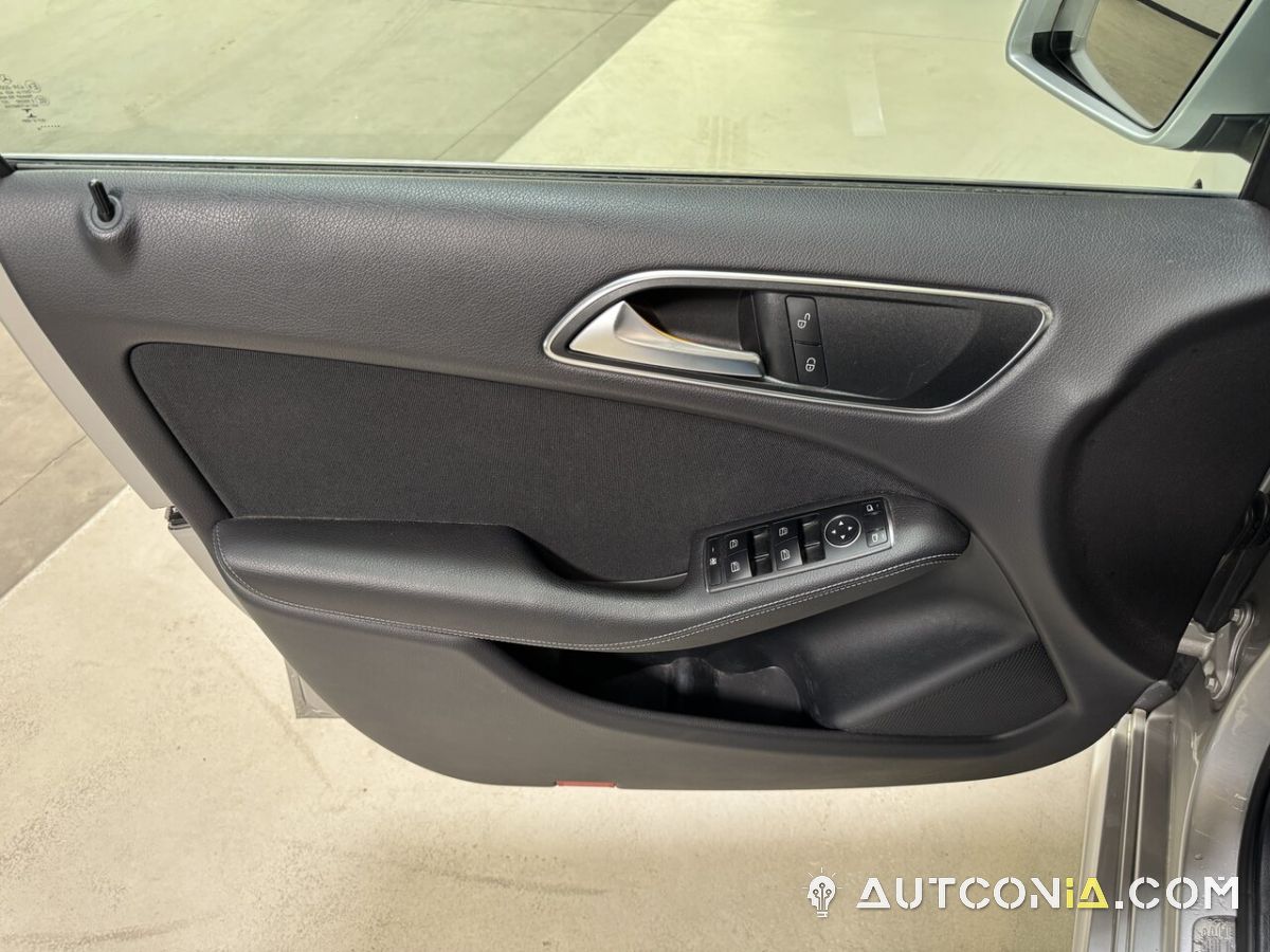 Mercedes-Benz B-180 — foto 13