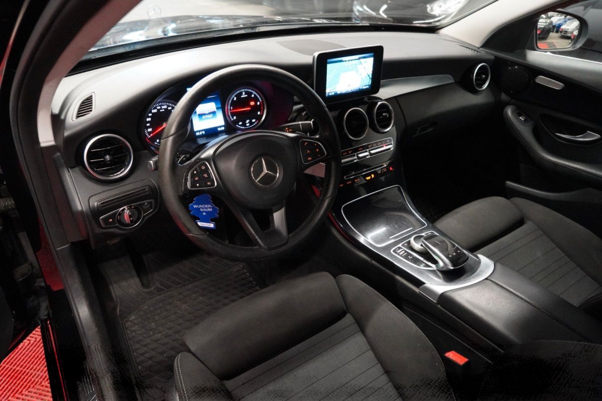 Mercedes-Benz C 220 — foto 14