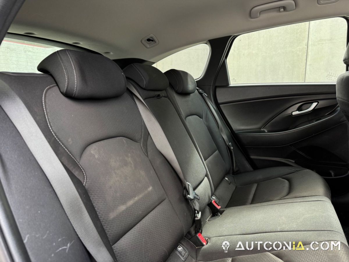 Hyundai i30 — foto 16