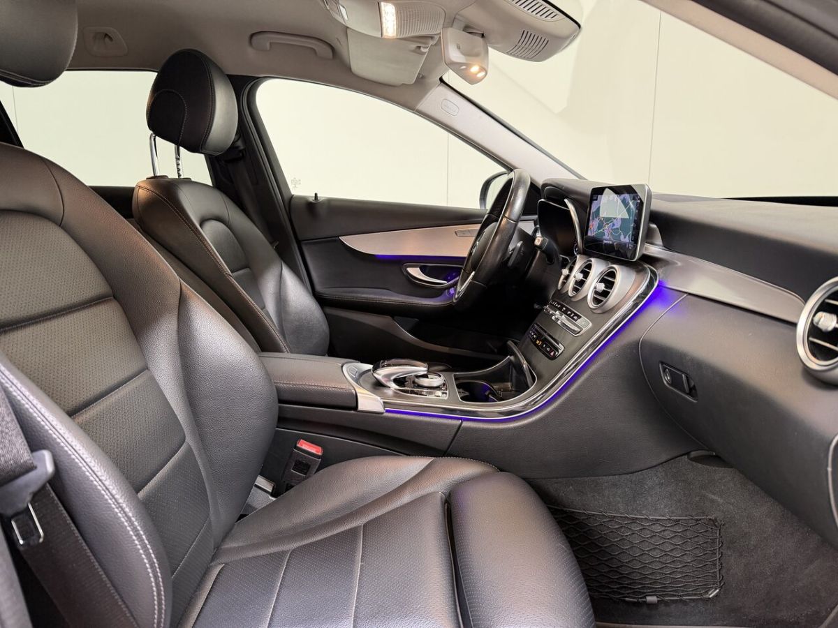 Mercedes-Benz C-300 — foto 25