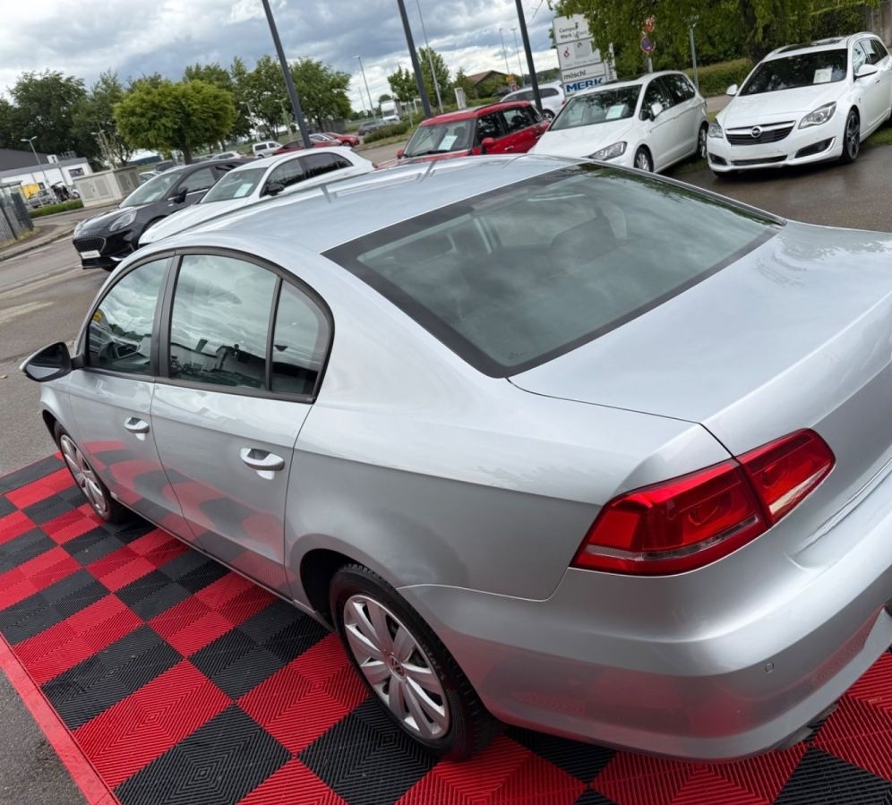 Volkswagen Passat — foto 12