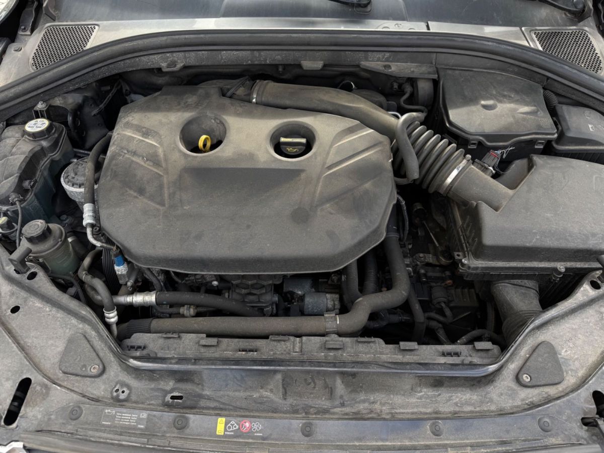 Volvo XC60 — foto 10