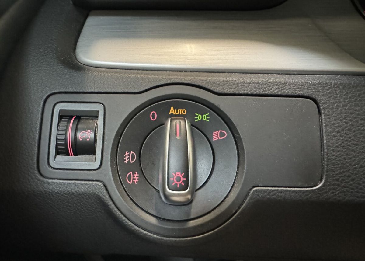 Volkswagen Passat-CC — foto 19