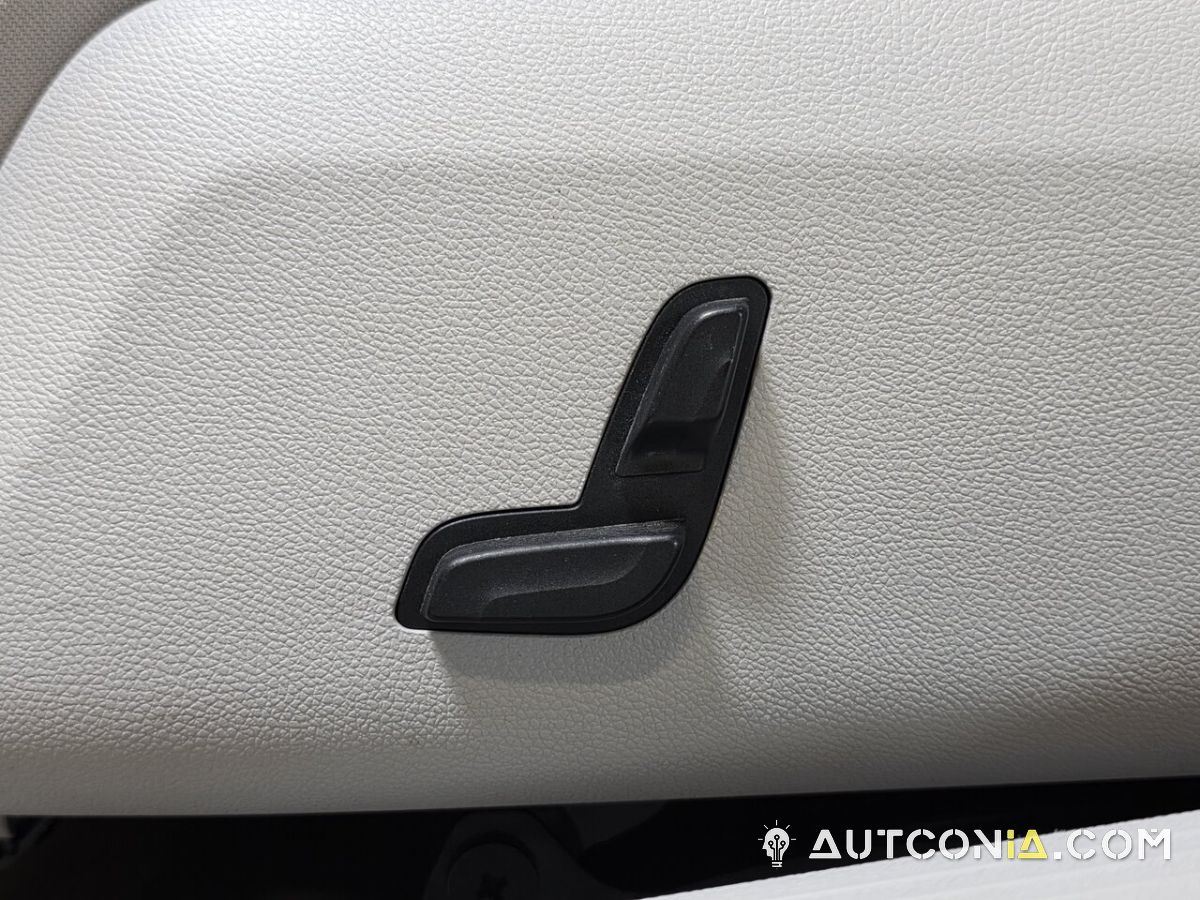 Mercedes-Benz E 200 — foto 31