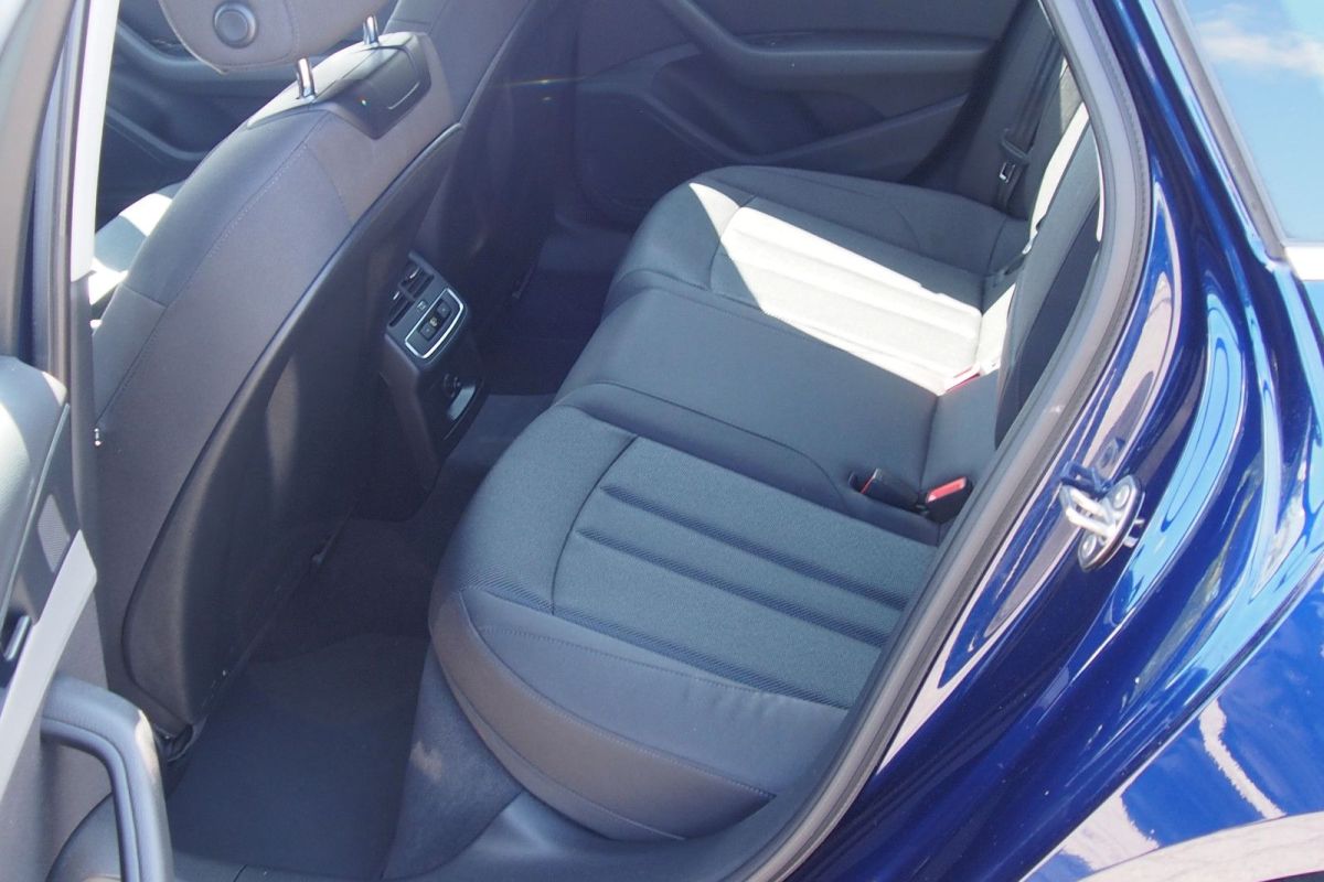 Audi A4 — foto 7