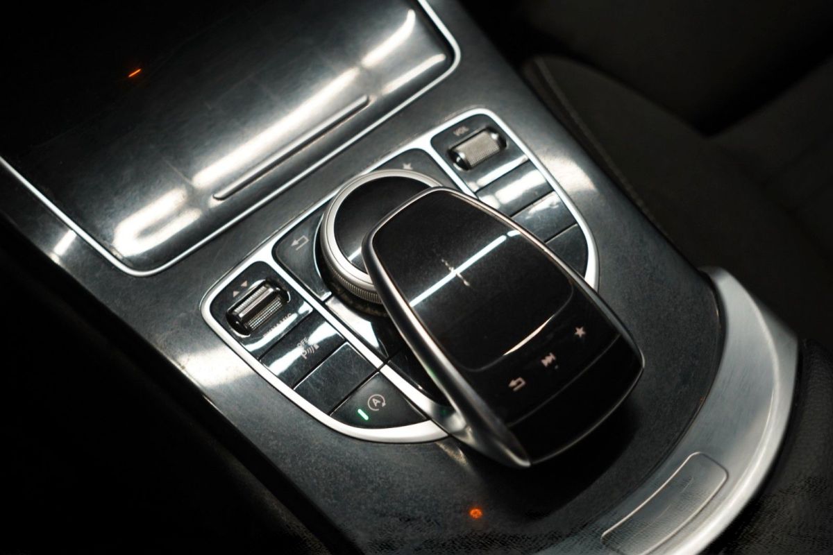 Mercedes-Benz C 220 — foto 21