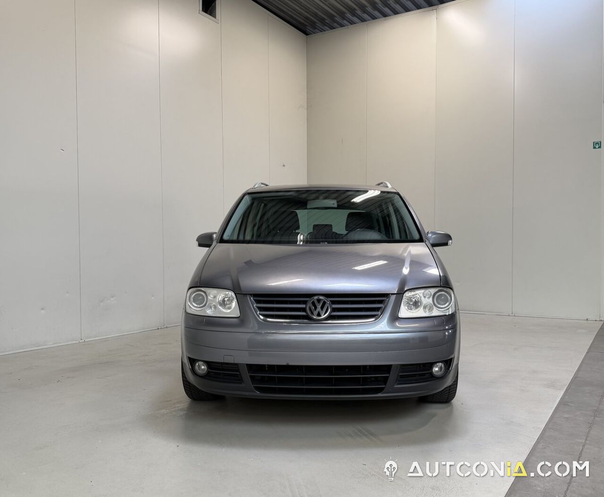 Volkswagen Touran — foto 7