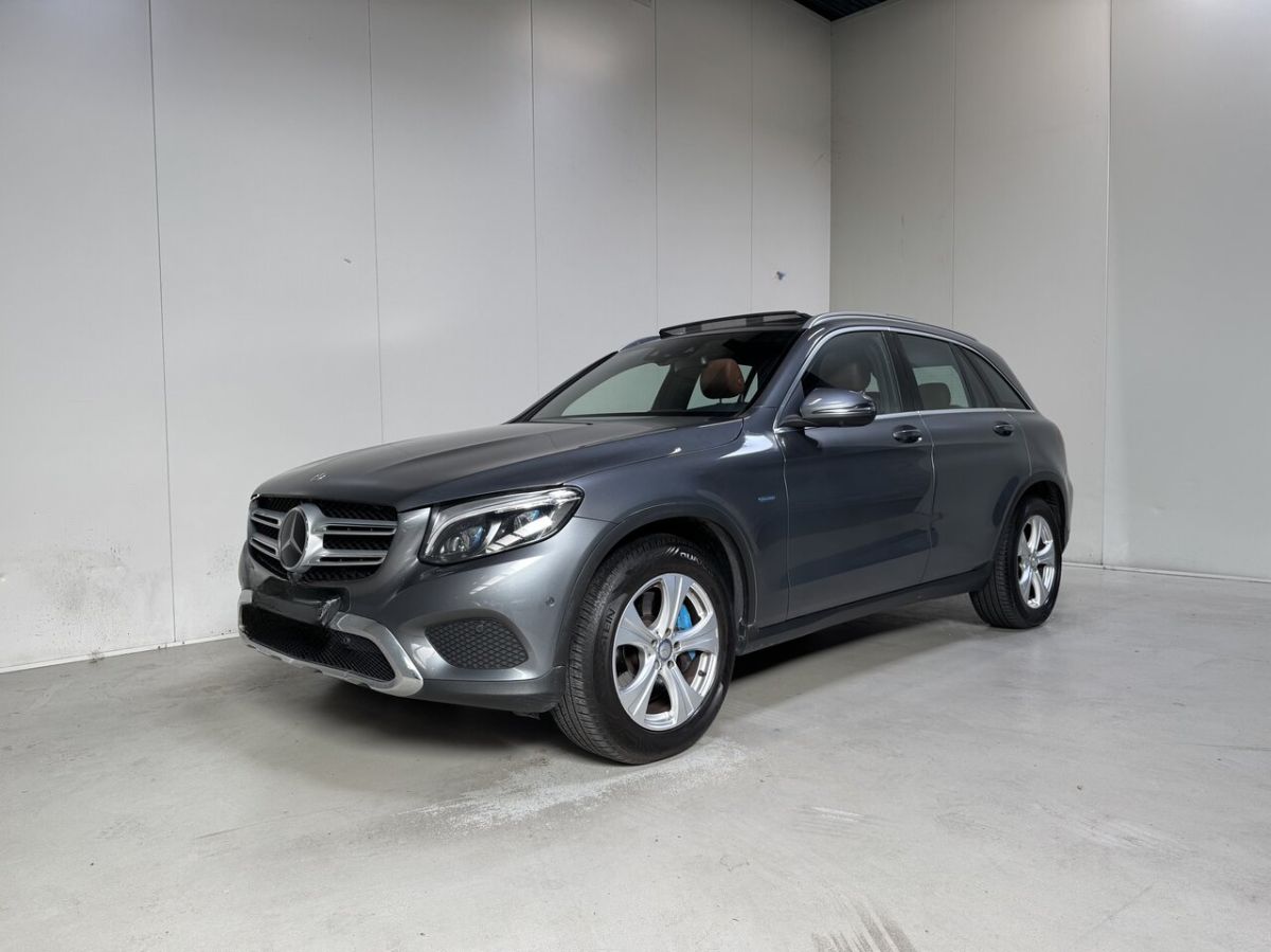 Mercedes-Benz GLC-350 